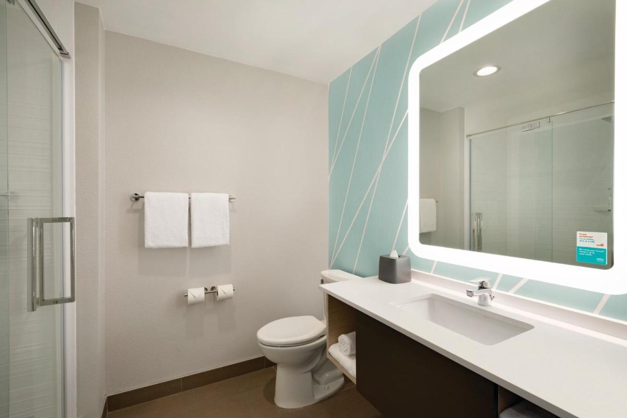 Avid Hotels - Tulsa Hills Экстерьер фото